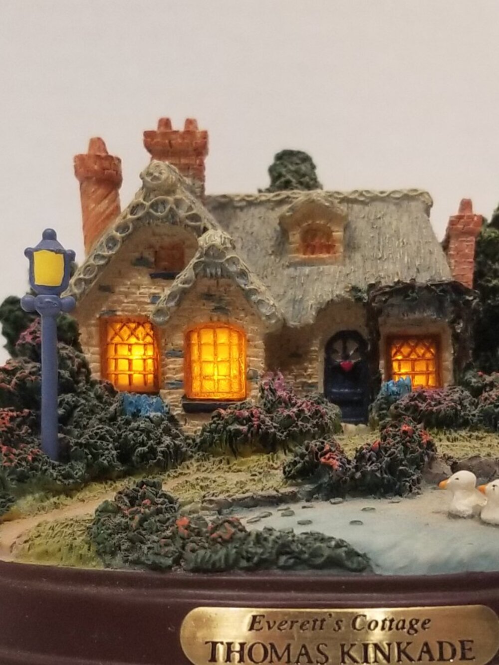 Thomas Kinkade "Everett's Cottage" Illuminated Vignette, EUC - Picture 12 of 14